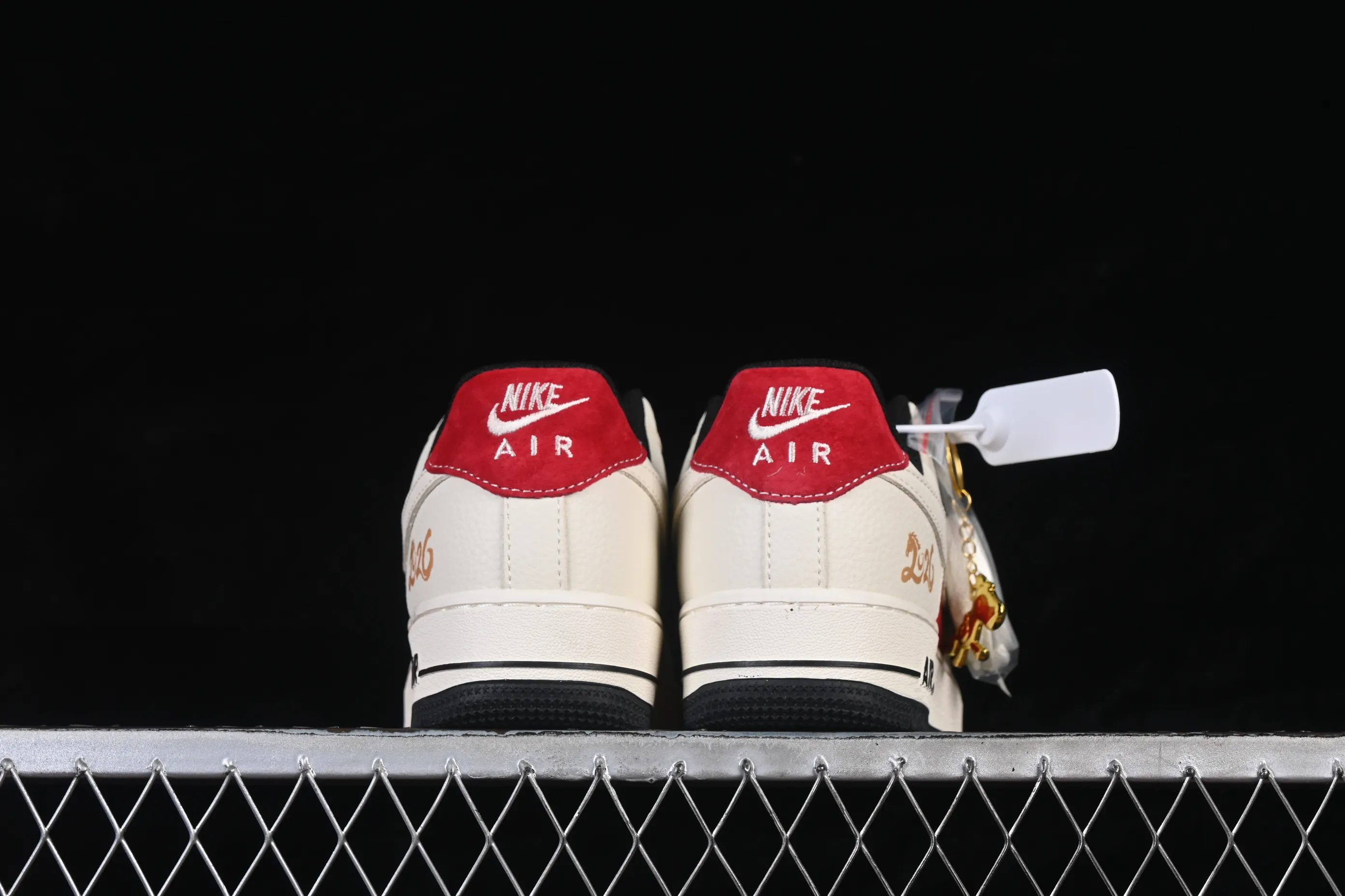 All categories Nk Air Force 1 Air Force series Nk Air Force 1 Low Air Force low-top Nike Air Force 1'07 Low gilt Year of the Horse Air Force 1 low-top casual sneakers XL1982-334